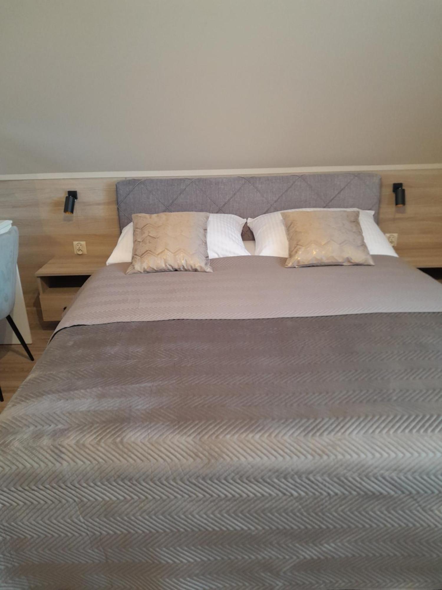 Pod Brzozami Z Jacuzzi ,grillem I Tarasem Przemysl